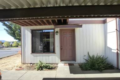 Main picture of 1702 NE Fairview Ave