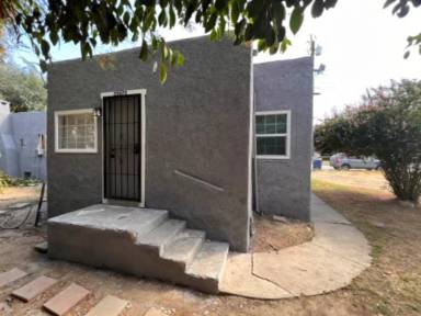 Main picture of 25075 Court St