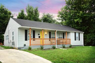 Main picture of 3711 Blue Ridge Blvd