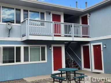 Main picture of 945 30th St