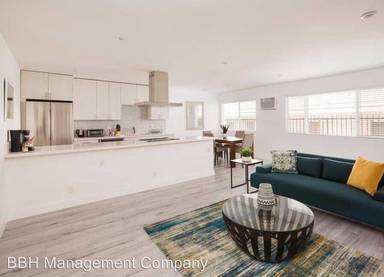 Main picture of 1009 N Edinburgh Ave