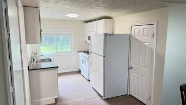 Main picture of 915 Betterly Rd