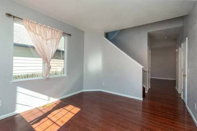Main picture of 7220 Mount Higgins Hts