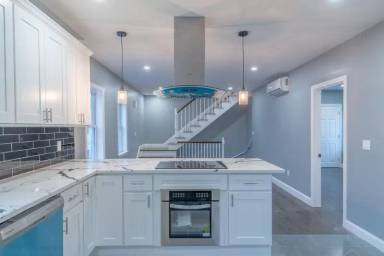 Main picture of 9 Sevier St