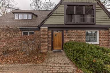 Main picture of 25 Ridgeway St