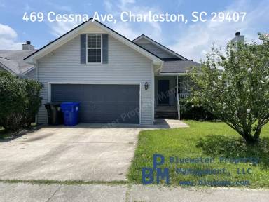 Main picture of 469 Cessna Ave