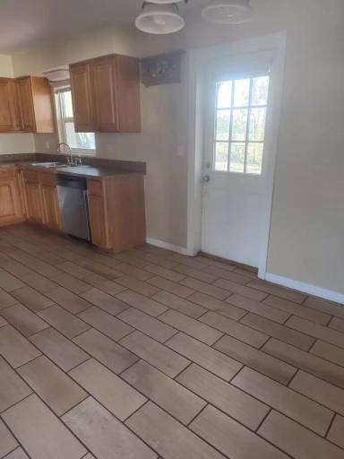 Main picture of 3212 NE 22nd Ct