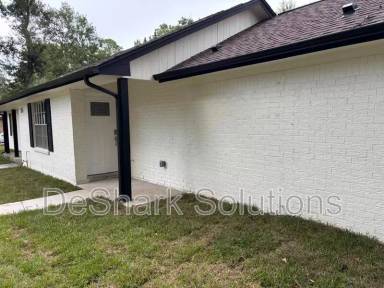 Main picture of 214 Basswood Dr