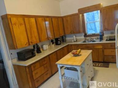 Main picture of 199 Veazie St