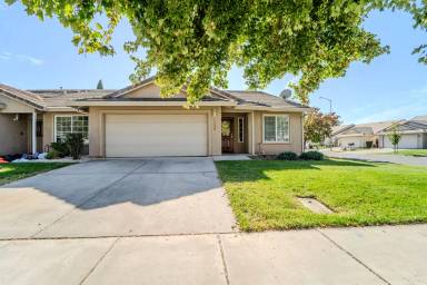 Main picture of 1094 Arbor Dr