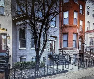 Main picture of 1224 11th St NW