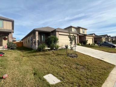 Main picture of 324 Middle Green Loop