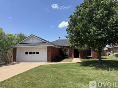 Main picture of 4414 Post Oak Dr