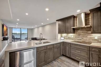 Main picture of 118 Lake Emerald Dr