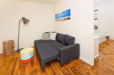 Main picture of 124 E 102nd St