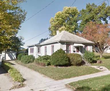 Main picture of 811 N Ottawa Ave