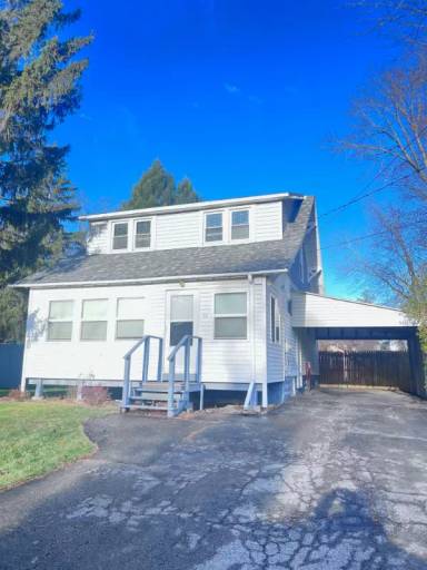 Main picture of 33 N Amherst Ave