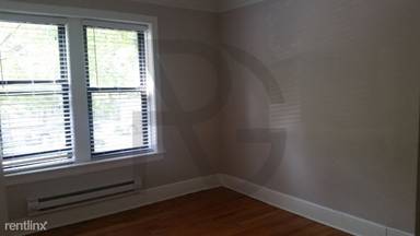 Main picture of 2323 S Rockwell St