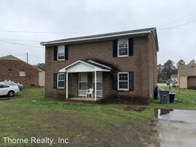 Main picture of 1705 Windsor Dr