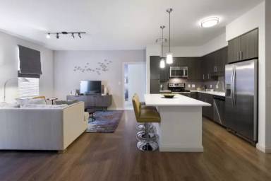 Main picture of Currents on the Charles