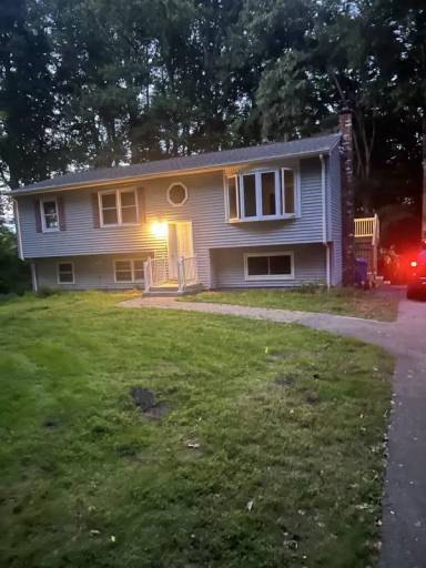 Main picture of 10 Maiville Dr