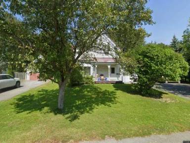 Main picture of 12 Vaughn St