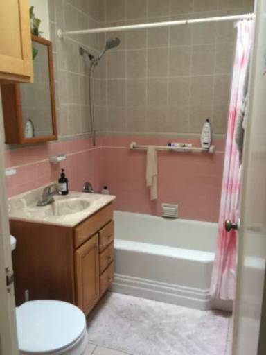 Main picture of 650 Head St