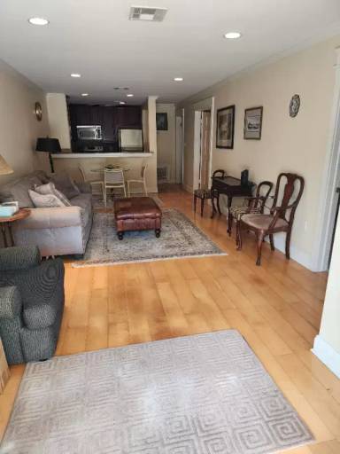 Main picture of 610 N Rampart St
