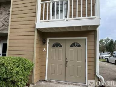 Main picture of 421 Longwood Ct