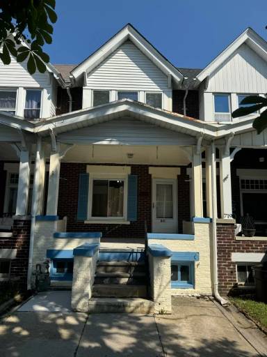Main picture of 721 Saint John St