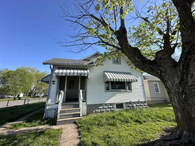 Main picture of 563 W 6th Ave