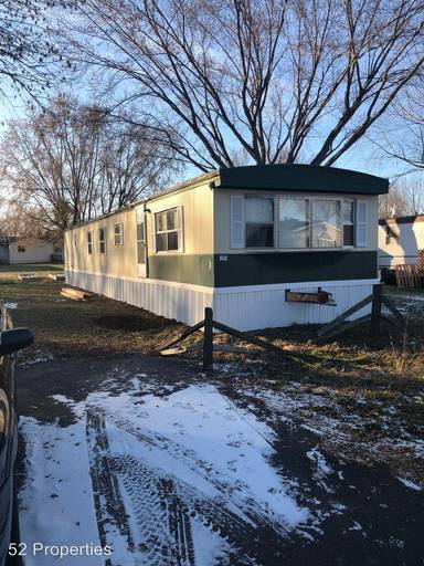 Main picture of 300 S Haslow St