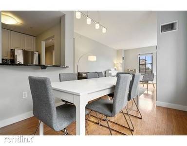 Main picture of 2 Rollins St