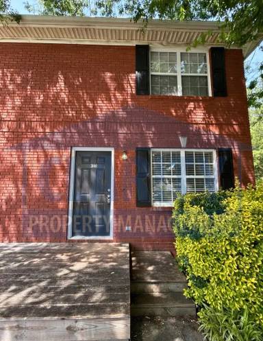 Main picture of Willow Springs Dr NE