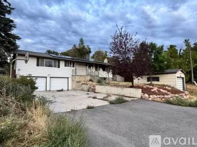Main picture of 1455 S Hoytsville Rd