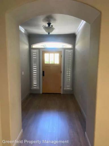 Main picture of 1269 Lakeshore Dr