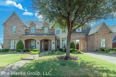 Main picture of 2264 Hermitage Dr