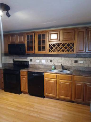 Main picture of 9434 E Girard Ave