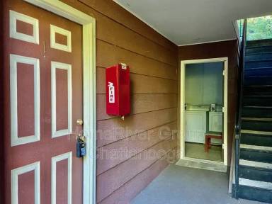Main picture of 305 Valley View Ave
