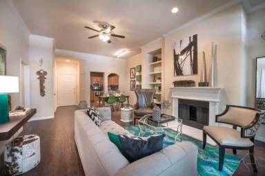 Main picture of 1206 E Peach St