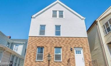 Main picture of 33 Linden Ave