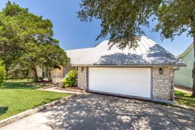 Main picture of 303 Watts Ln