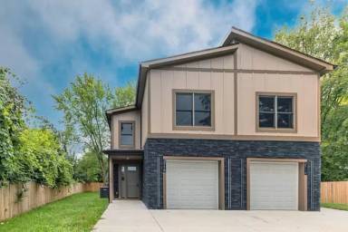 Main picture of 271 Garry Dr