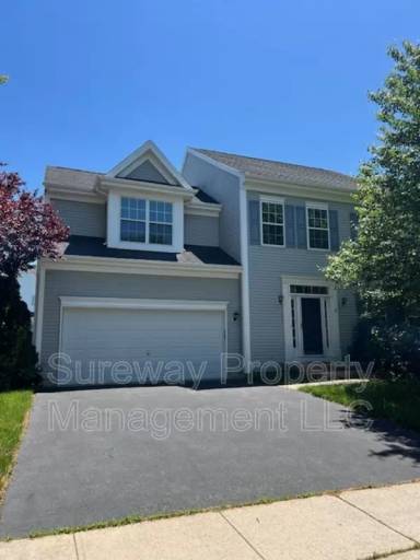 Main picture of 9 Sagamore Ln