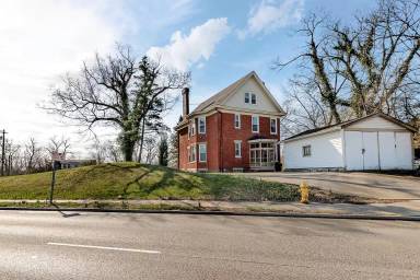 Main picture of 3309 McHenry Ave