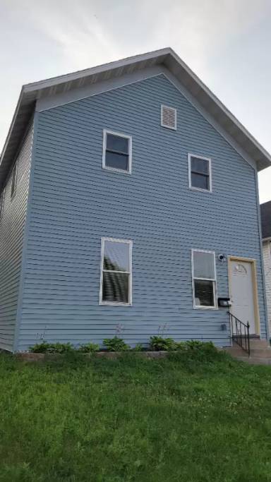 Main picture of 1908 3rd St