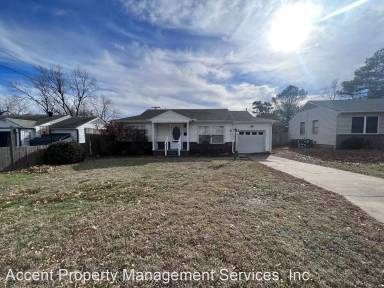 Main picture of 4126 E 35th St