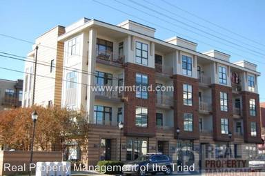 Main picture of 810 W 4th St