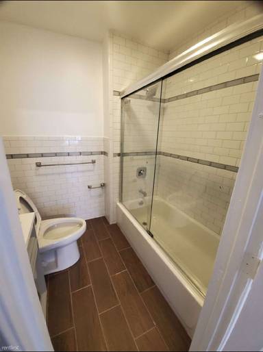 Main picture of 17 Higgins St