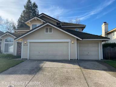 Main picture of 9444 Madrid Way